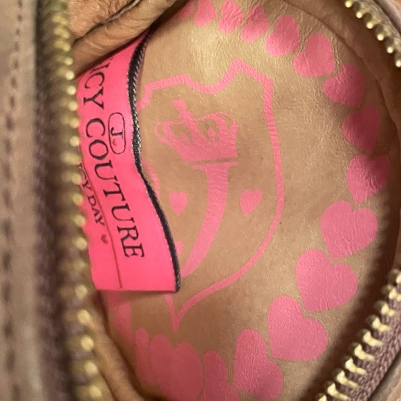 Juicy Couture Mini Round Logo Bag With Heart Charm Chain and Rhinestone strap - Picture 9 of 10